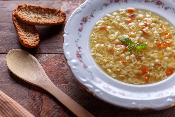 Quelles astuces pour cultiver un jardin aromatique dans une cuisine ?